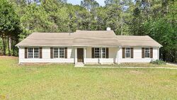  Lora Smith Rd, Newnan GA