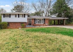 Pre-foreclosure in  Dunmoreland Ter Atlanta, GA 30349