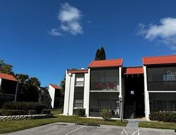 Pre-foreclosure in  Beneva Rd Unit 104 Sarasota, FL 34232