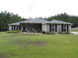 Pre-foreclosure in  Welannee Blvd Laurel Hill, FL 32567