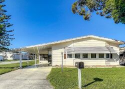 Pre-foreclosure in  Briarhill Dr Ne Winter Haven, FL 33881