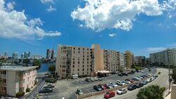 Pre-foreclosure in  GOLDEN ISLES DR F Hallandale, FL 33009