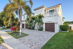 Pre-foreclosure in  Ne 69th St Boca Raton, FL 33487