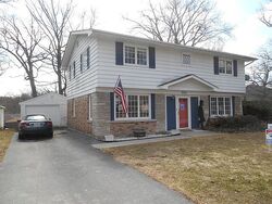 Pre-foreclosure in  Oakwood St Park Forest, IL 60466