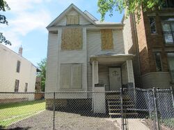 Pre-foreclosure in  S Drexel Ave Chicago, IL 60637