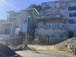 Pre-foreclosure in  Sheridan Rd Oakland, CA 94618