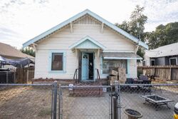 Pre-foreclosure in  Guthrie Dr Strathmore, CA 93267