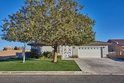 Pre-foreclosure in  Rivers Edge Rd Helendale, CA 92342