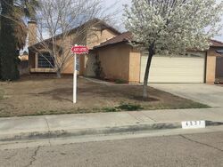 Pre-foreclosure in  Sunburst Dr Palmdale, CA 93552