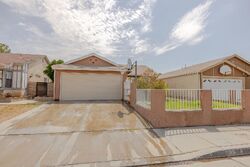 Pre-foreclosure in  Juniper Dr Palmdale, CA 93550