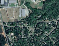 Pre-foreclosure in  Laurel Hill Dr Prattville, AL 36066