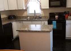  Silvertree Ct, Colonial Heights VA