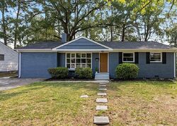 Pre-foreclosure in  Fort Rice St Petersburg, VA 23805