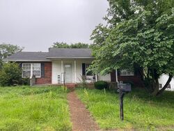  Cumberland Cove Dr, Carthage TN
