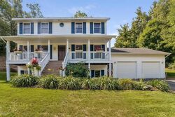 Pre-foreclosure in  Knapp Valley Dr Ne Grand Rapids, MI 49525