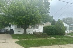 Pre-foreclosure in  Zimmerman St Flint, MI 48532
