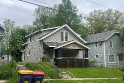 Pre-foreclosure in  Kensington Ave Sw Grand Rapids, MI 49503