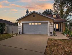 Pre-foreclosure in  Orchard Isle Ct Valrico, FL 33594