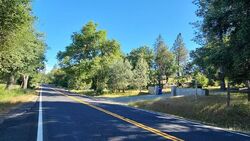  Railroad Flat Rd, Mountain Ranch CA