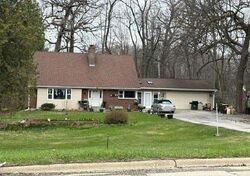 Pre-foreclosure in  Spring Creek Rd Rockford, IL 61114