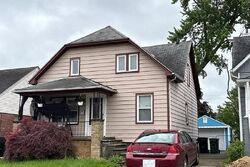 Pre-foreclosure in  Thomas Ave Allen Park, MI 48101