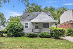 Pre-foreclosure in  KEPPEN AVE Allen Park, MI 48101