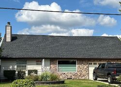 Pre-foreclosure in  42nd Ave Longview, WA 98632