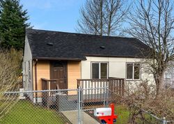Pre-foreclosure in  E 30th St Tacoma, WA 98404
