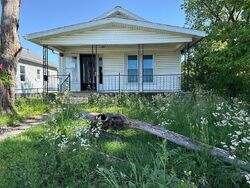 Pre-foreclosure in  E Morgan Ave Evansville, IN 47711
