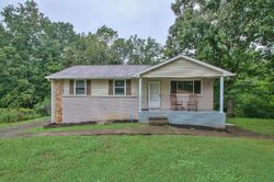 Pre-foreclosure in  Cordoba Ct Ashland City, TN 37015