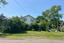 Pre-foreclosure in  Milan St N Canal Fulton, OH 44614