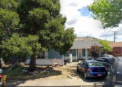 Pre-foreclosure in  Griffin Dr Vallejo, CA 94589