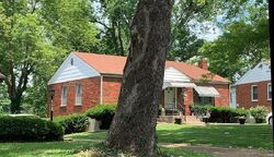 Pre-foreclosure in  Teal Ave Saint Louis, MO 63133