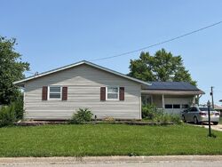  E Locust St, Canton IL