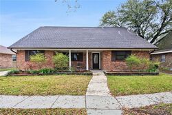 Pre-foreclosure in  Rue Nichole New Orleans, LA 70131