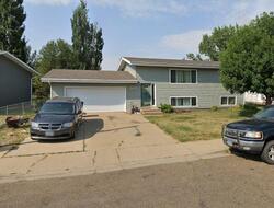  8th St E, Dickinson ND