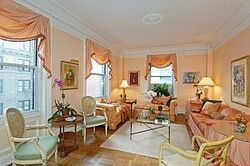 Pre-foreclosure in  Broadway New York, NY 10025