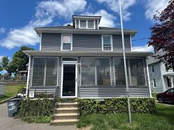 Pre-foreclosure in  8th St Derby, CT 06418