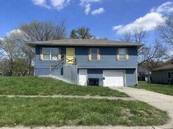  N Taylor St, Pleasant Hill MO