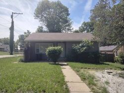  N Lake Ave, Harrisonville MO
