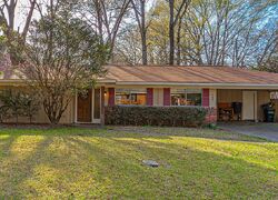 Pre-foreclosure in  Pimlico Pl Jackson, MS 39211