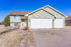  Sunrise Cir, Mayer MN