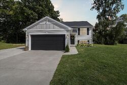  Glenmeadow Ct, Grand Blanc MI