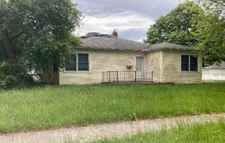 Pre-foreclosure in  Woodville Ave Monroe, MI 48161