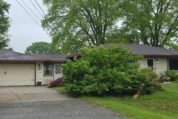  Woodland St, Jenison MI