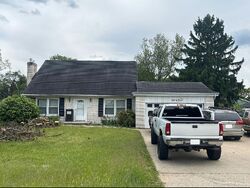Pre-foreclosure in  Bernice Ave Paw Paw, MI 49079