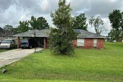 Pre-foreclosure in  S John Ave Gonzales, LA 70737