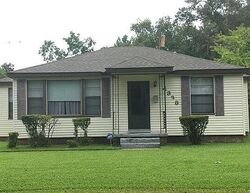 Pre-foreclosure in  Monroe Ave Baton Rouge, LA 70802