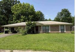 Pre-foreclosure in  Martha Dr Monroe, LA 71203