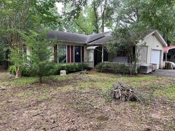 Pre-foreclosure in  Lawrence St Mansfield, LA 71052